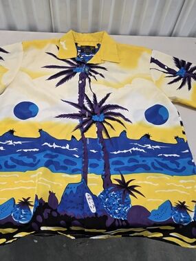 YMLA Resort Wear Hawaiian Shirt Men's Size Large 1621